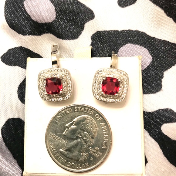 AAA GRADE 2CARAT RUBY & WHITE TOPAZ EARRINGS - Picture 6 of 6